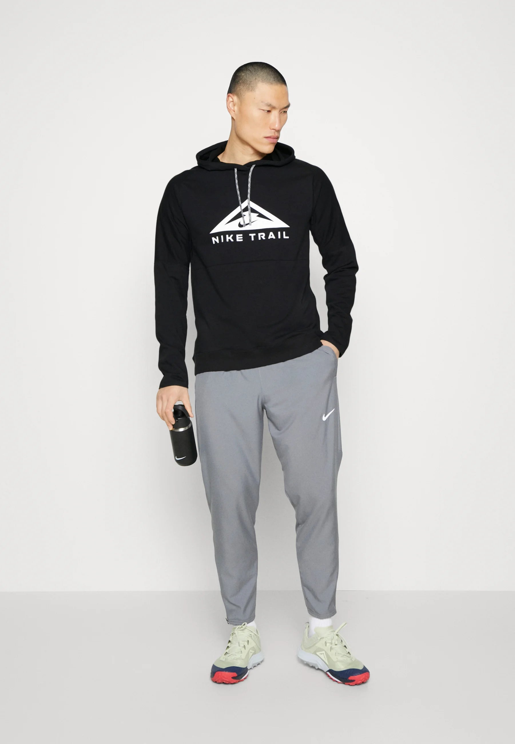 Pull Nike Trail Noir
