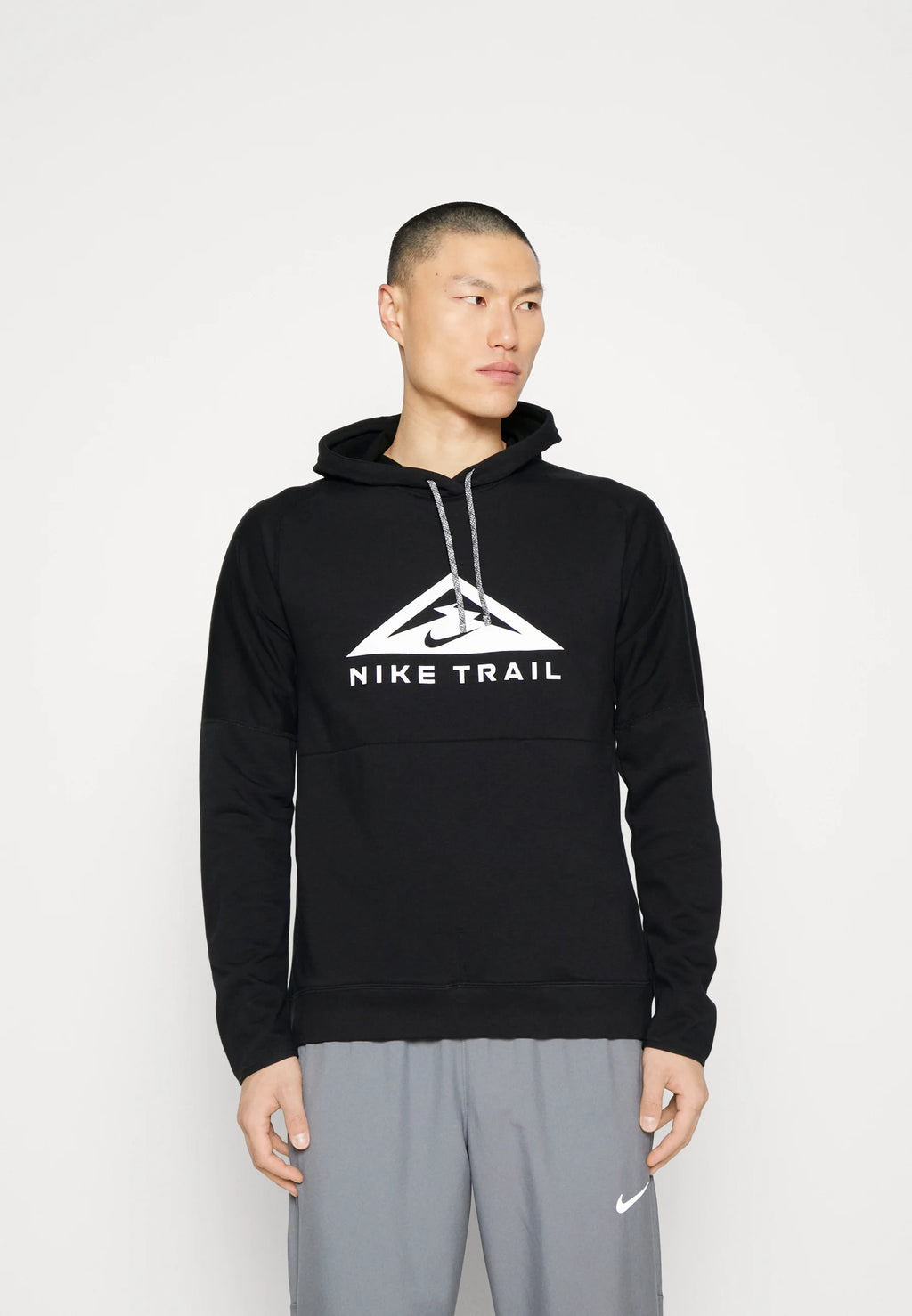 Pull Nike Trail Noir