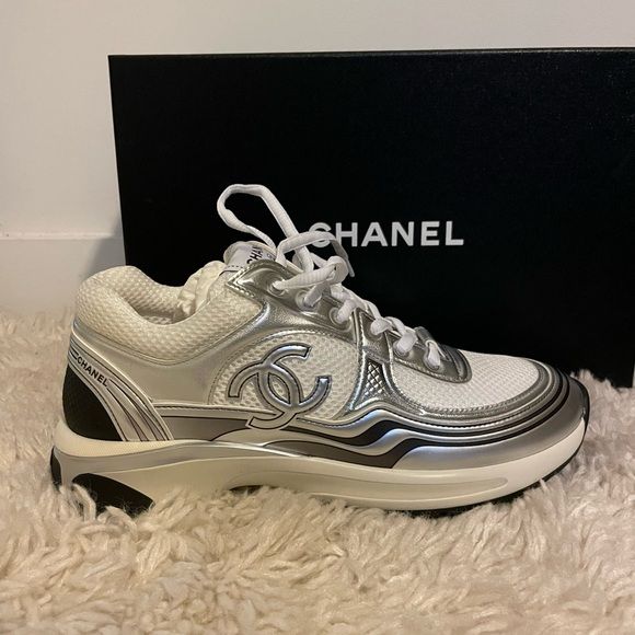 Sneakers Chanel CC ruiner