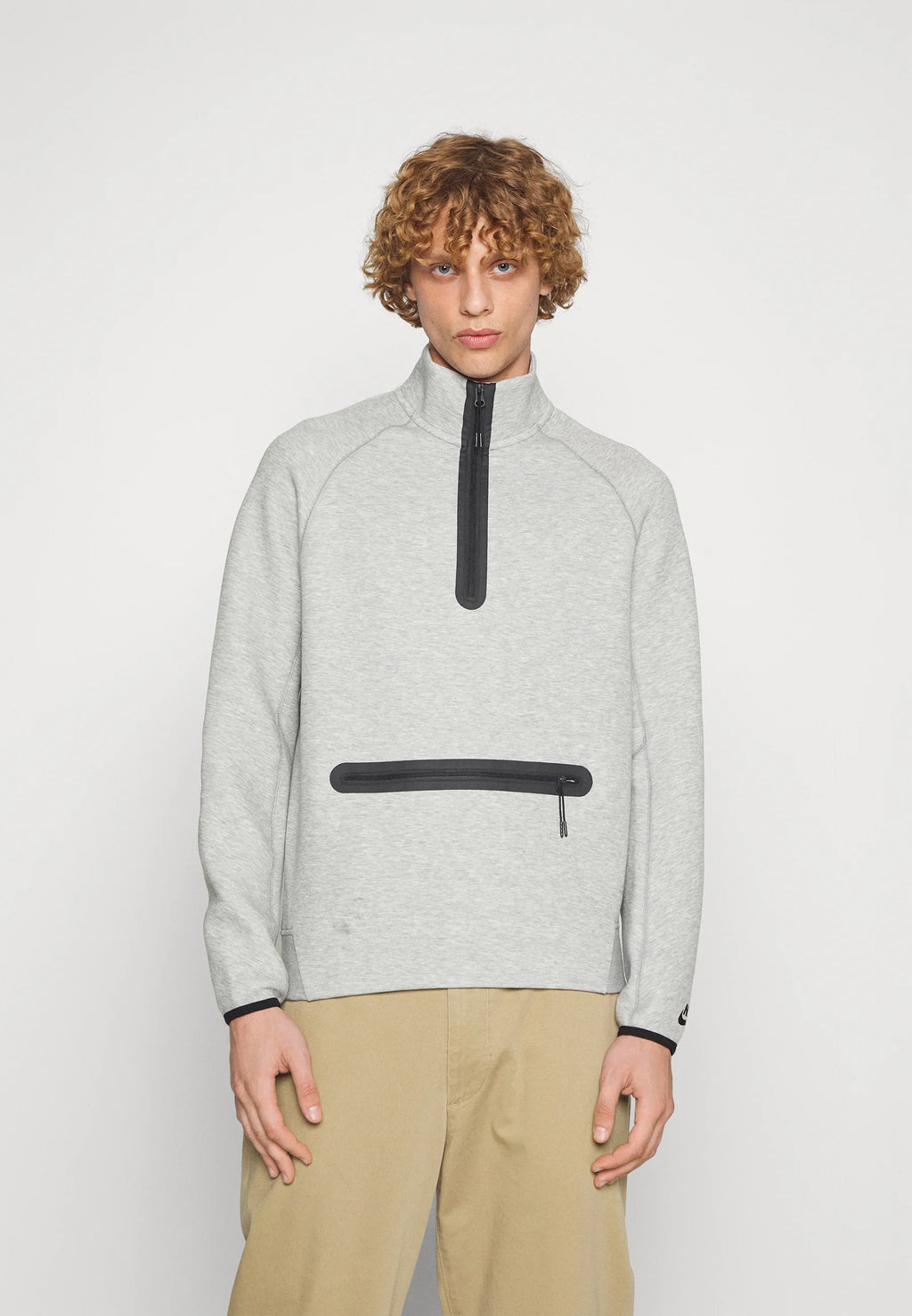 Pull Nike Teck "kangourou" gris