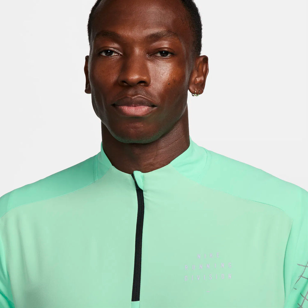 Nike Running Division vert